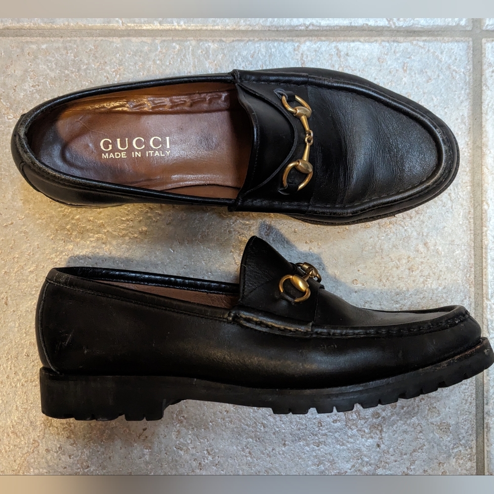 Gucci Black Leather Loafers with Gold Hardware